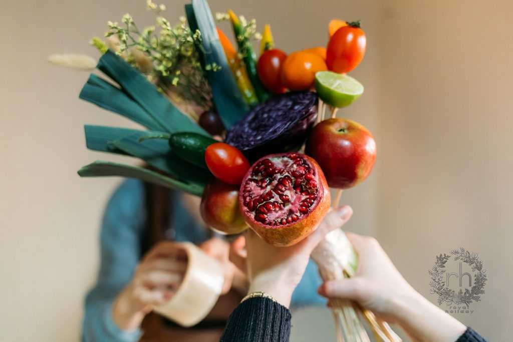 Съедобные букеты своими руками пошагово: мастер-класс, как сделать вкусный букет из конфет и чая, фото лучших примеров
