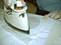 Инструкция по использованию клеевой паутинки для склеивания ткани