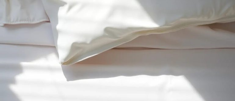 Как выбрать постельное бельё: советы по ткани и уходу