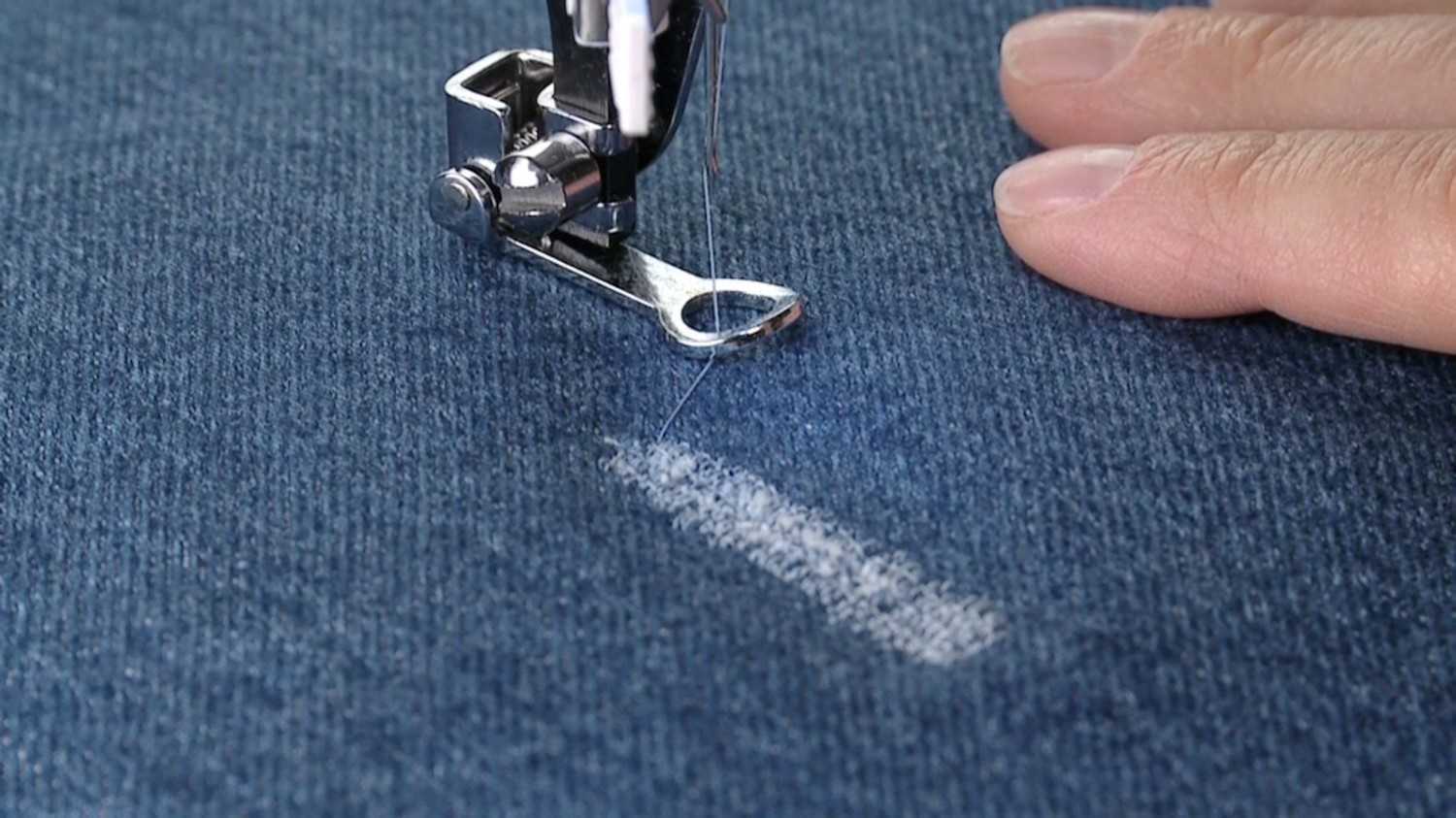 Как выполнить потайной подшивочный шов