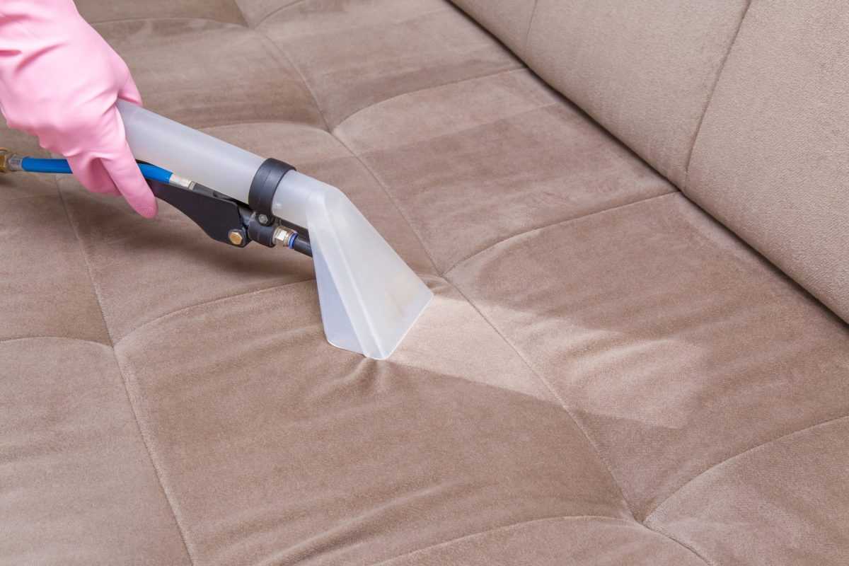 Как почистить диван пароочистителем: правила чистки отпаривателем