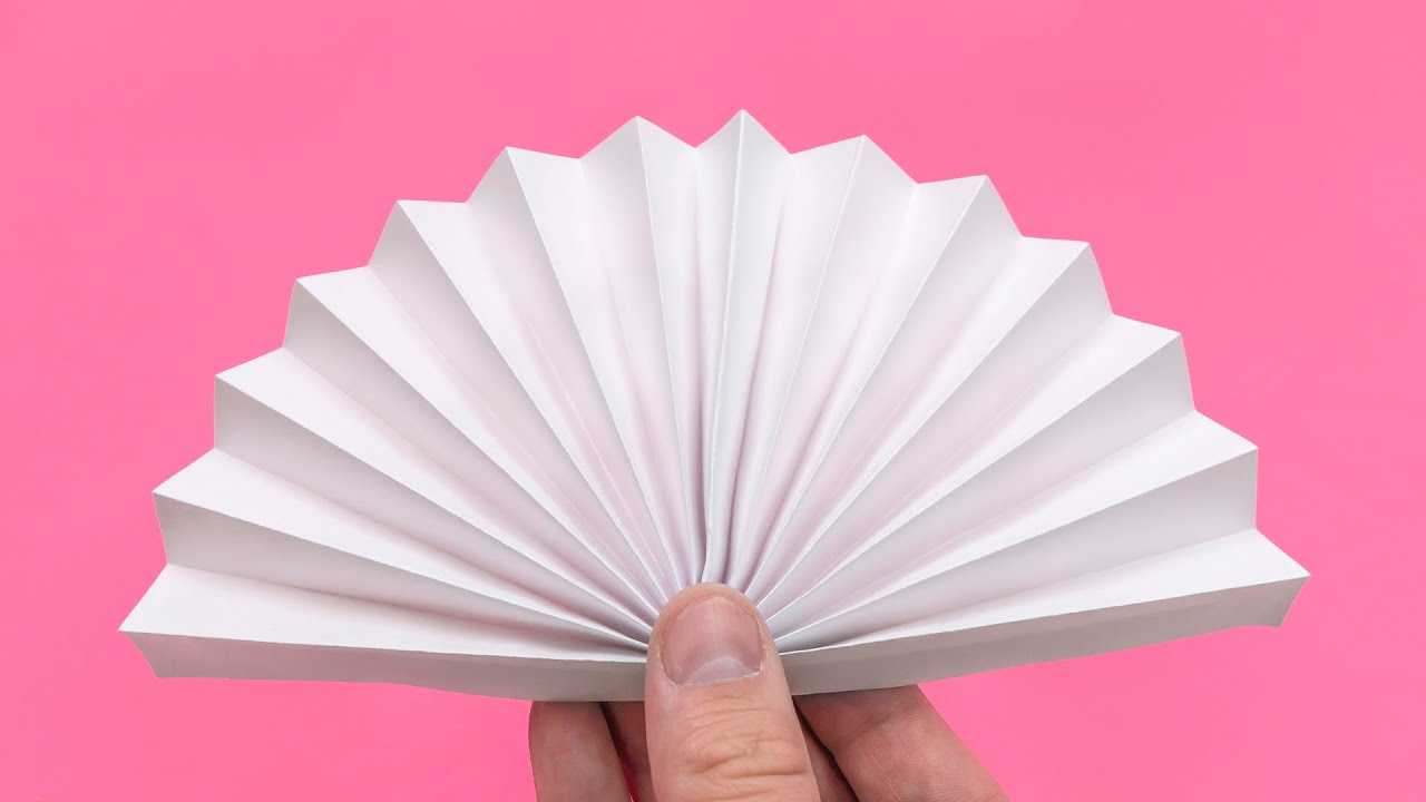 Легкие поделки из бумаги — 130 фото и видео мастер-класс как сделать красивые и не сложные бумажные поделки