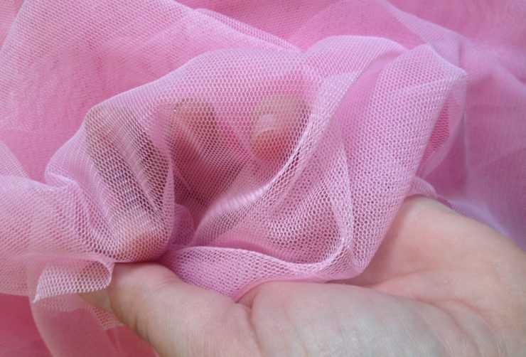 Ткань фатин: что это такое, как выглядит материал, что шьют из еврофатина
